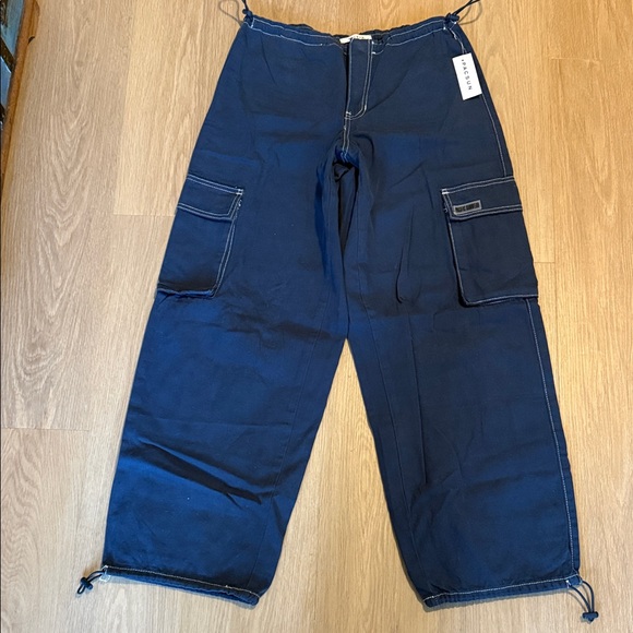 PacSun Blue Low Rise Cargo Parachute Pants - Picture 3 of 6